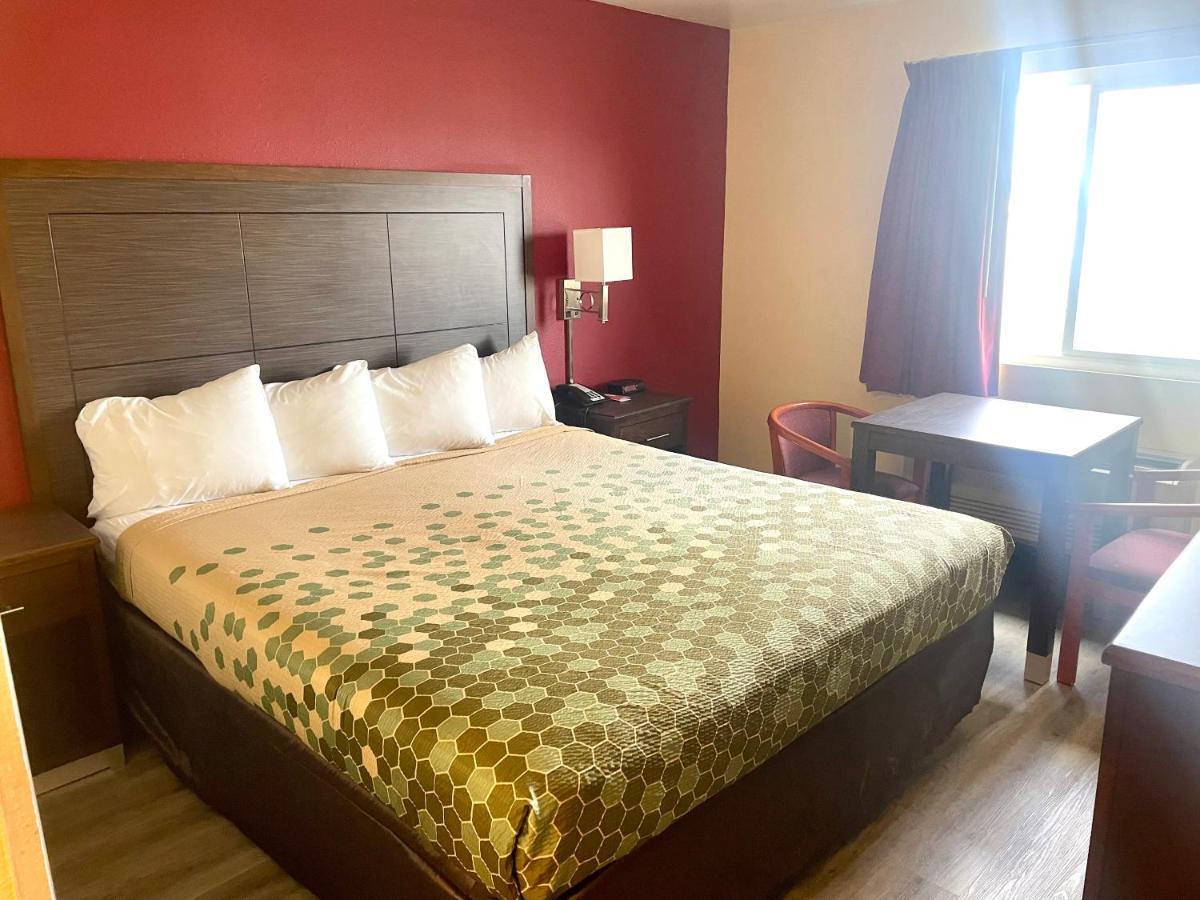 Econo Lodge Inn & Suites Corning Bagian luar foto