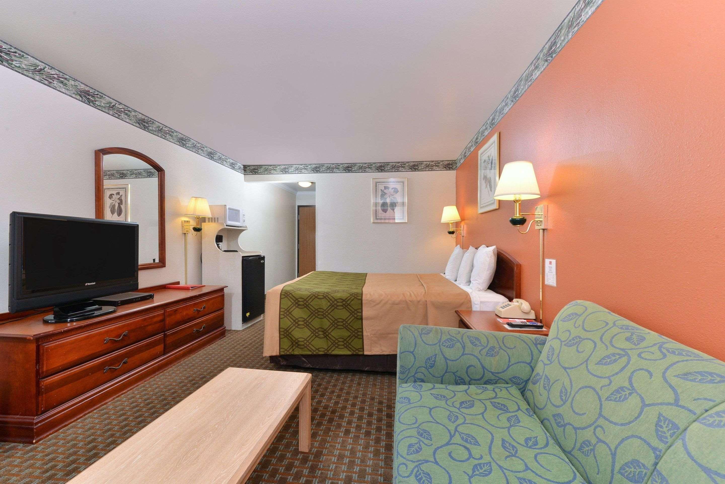 Econo Lodge Inn & Suites Corning Bagian luar foto