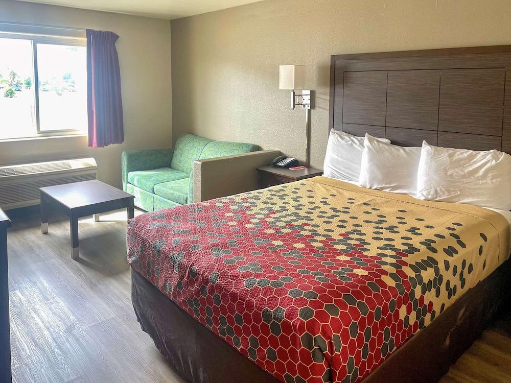 Econo Lodge Inn & Suites Corning Bagian luar foto