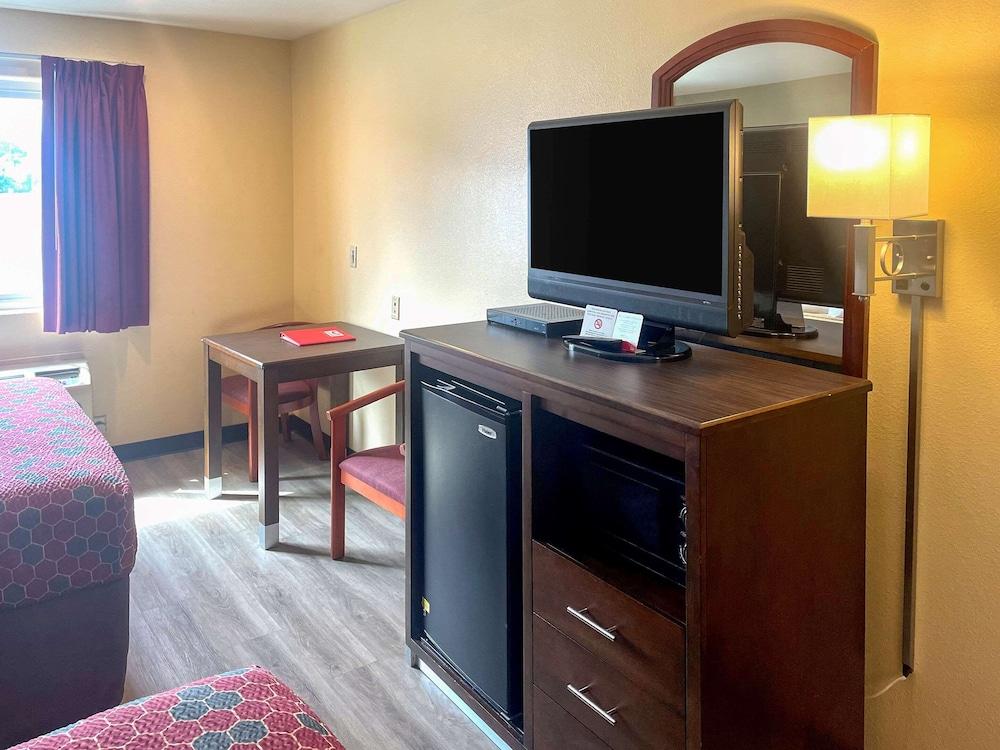 Econo Lodge Inn & Suites Corning Bagian luar foto